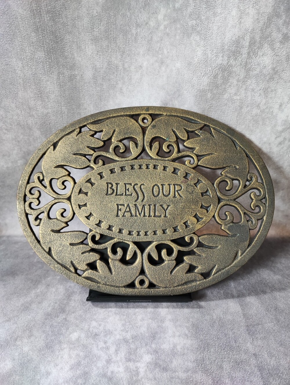 TRIVET Heavy Cast Metal Footed BLESS OUR FAMILY Serving Hot Plate Large NEW